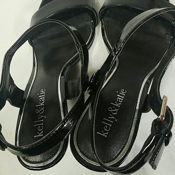 KELLY & KATIE Black Strap Heel Sandals Size 8 - Picture 6 of 7